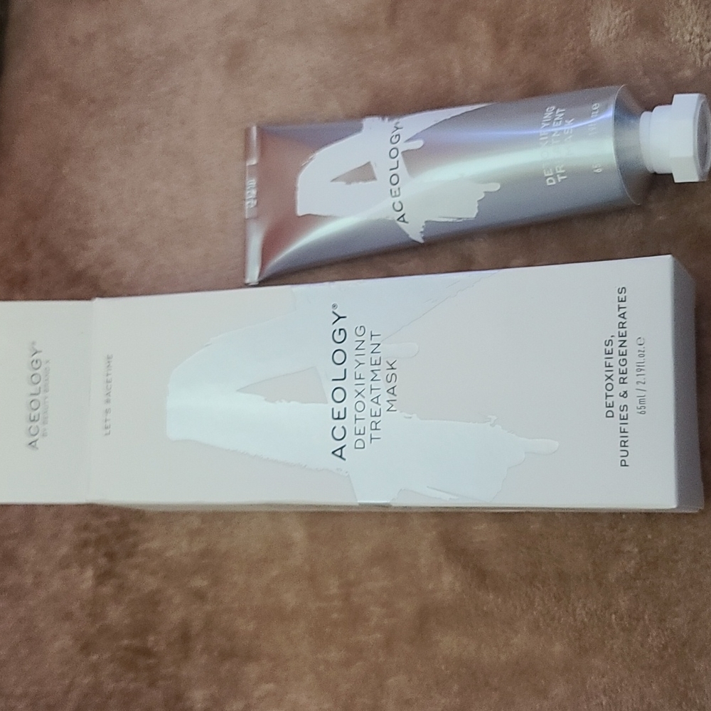 New ACEOLOGY Detoxifying Treatment Mask - Picture 5 of 5